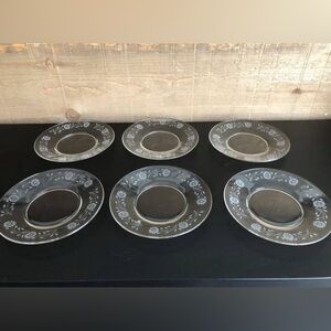 Vintage Dominion Glass White
Cornflower Plates (Set of 6)